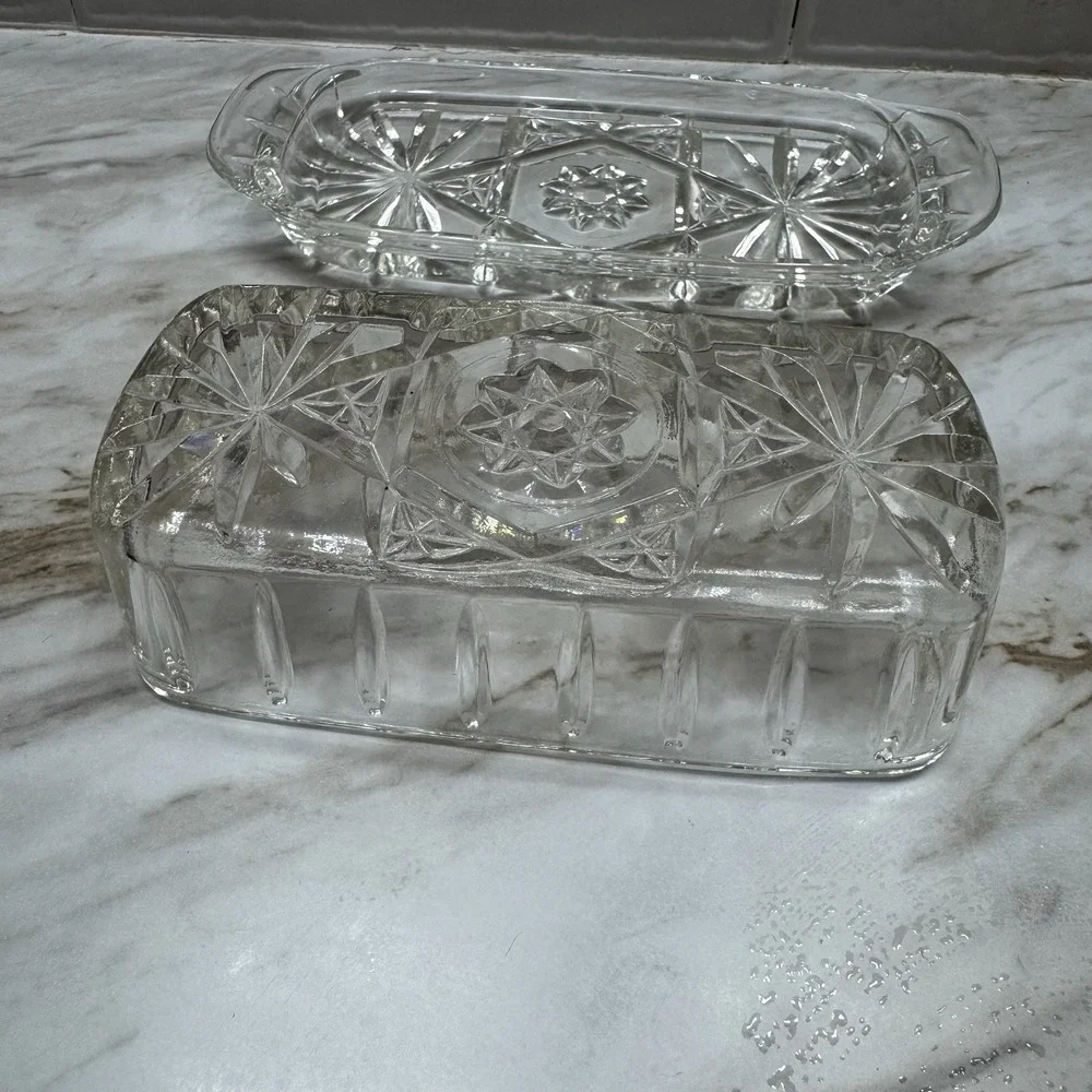 Anchor Hocking Star Of David covered‎ Butter Dish